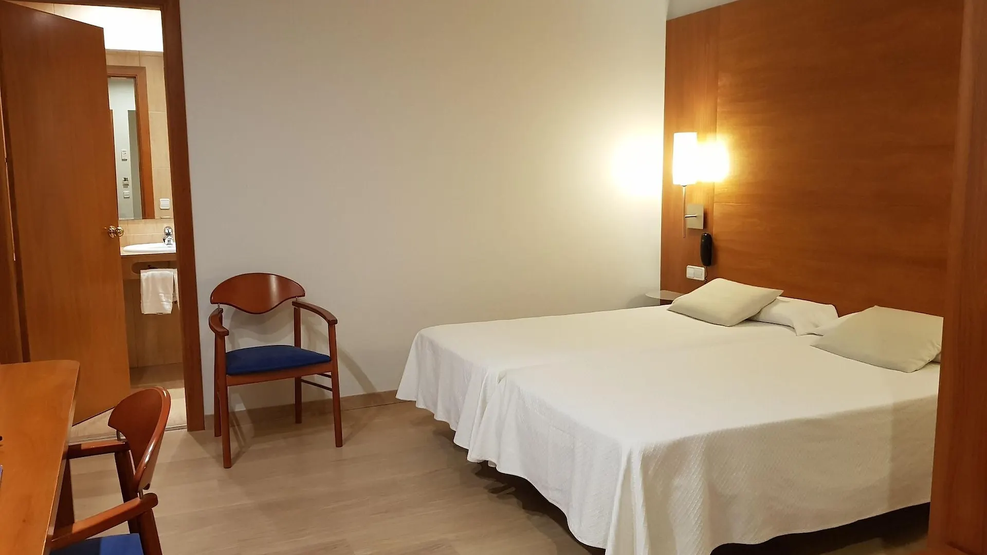 Peninsular Hotell Girona