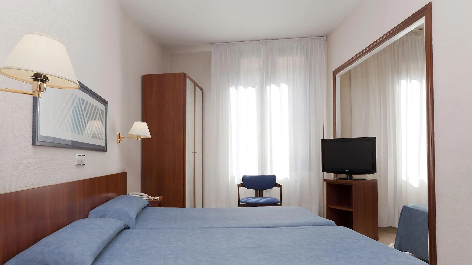 Peninsular Hotel Girona