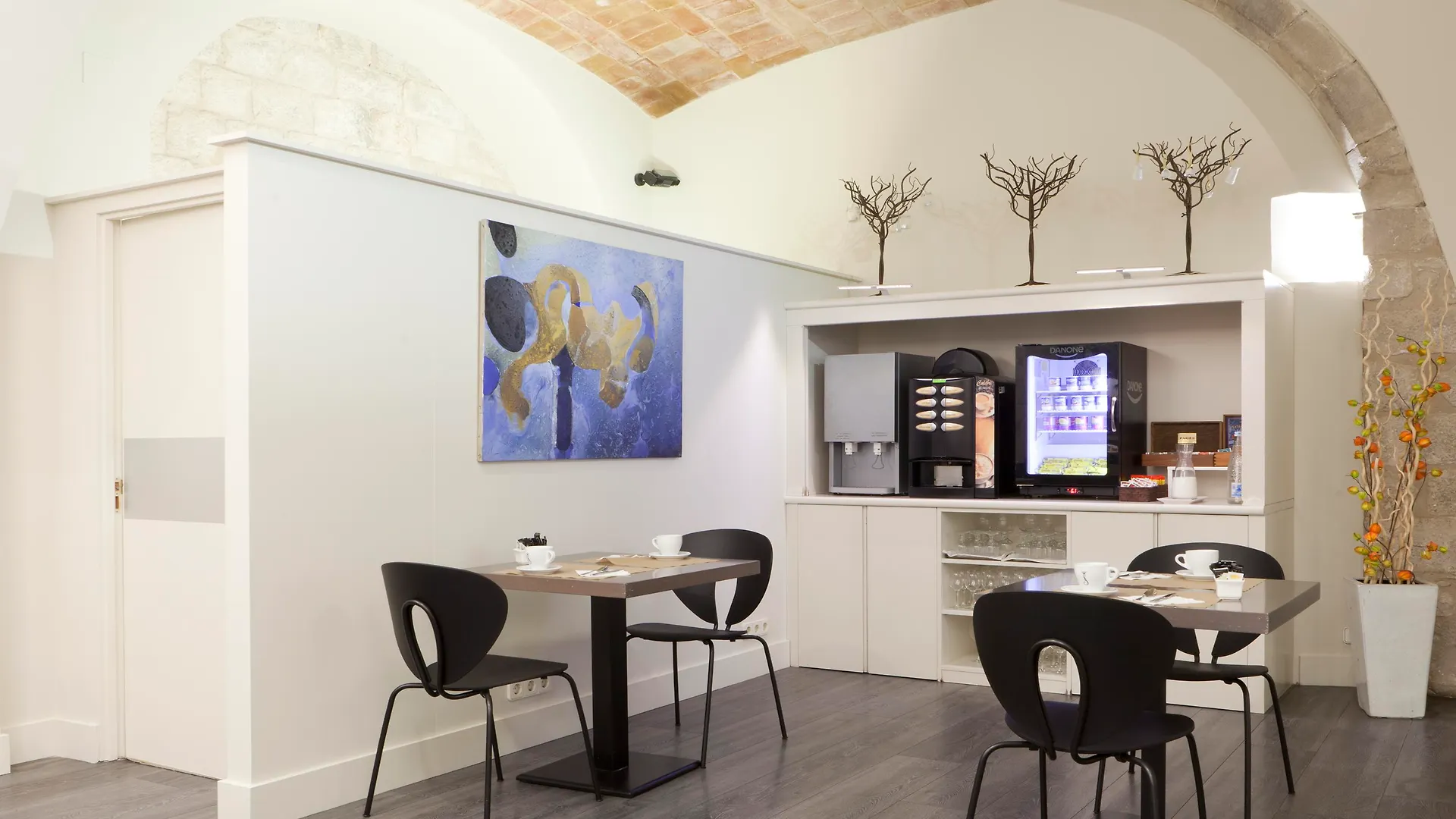 Peninsular Hotel Girona 3*,  Spain