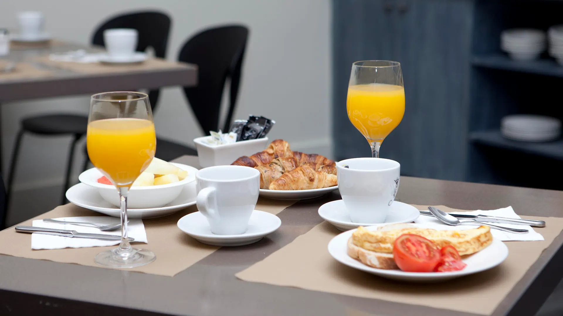 Peninsular Hotel Girona